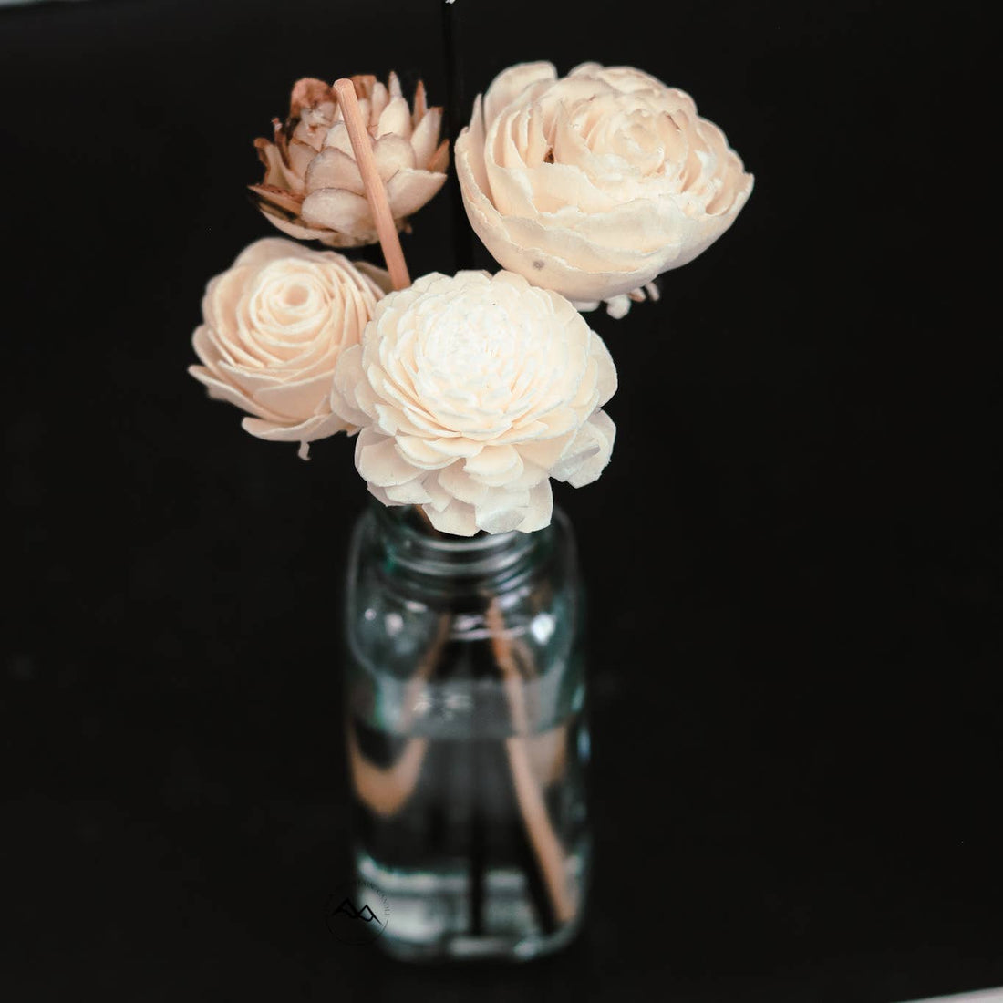 Cedar Mountain Candle - Mango & Coconut Milk - Flower Reed Diffuser